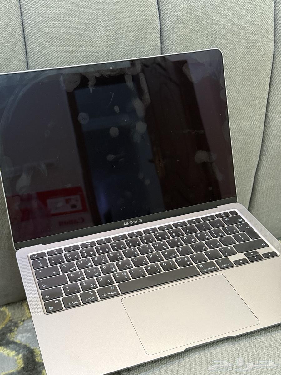 لابت توب أبل(ماكب بوك 2020)ومعه طابعه من كانون pixma64399272048899112