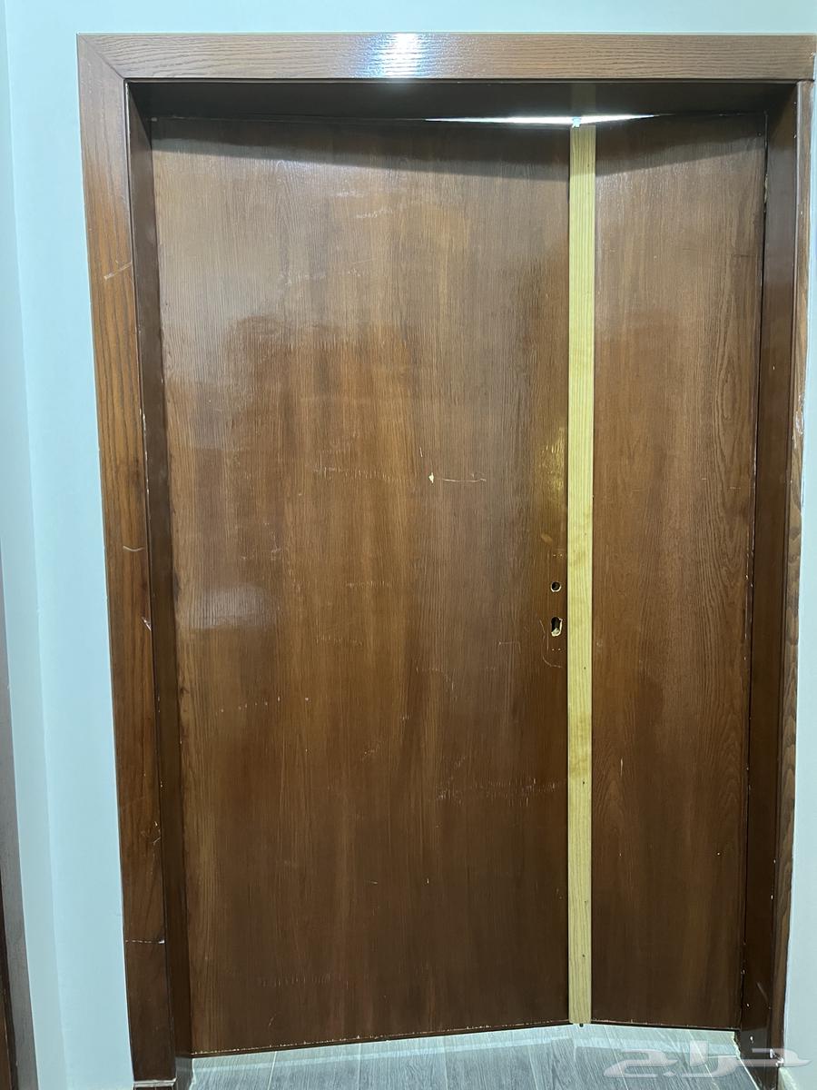 9 doors, 6 of them with frames and only WhatsApp for communication64398215050883113