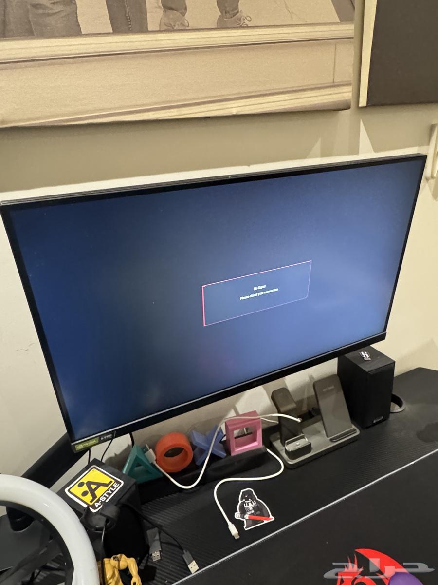 شاشة وطاولة وسماعات سوني 5 وكرسي قيمنق64395213663745110