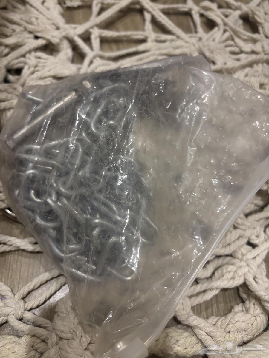 Swing hanging64393128637825112