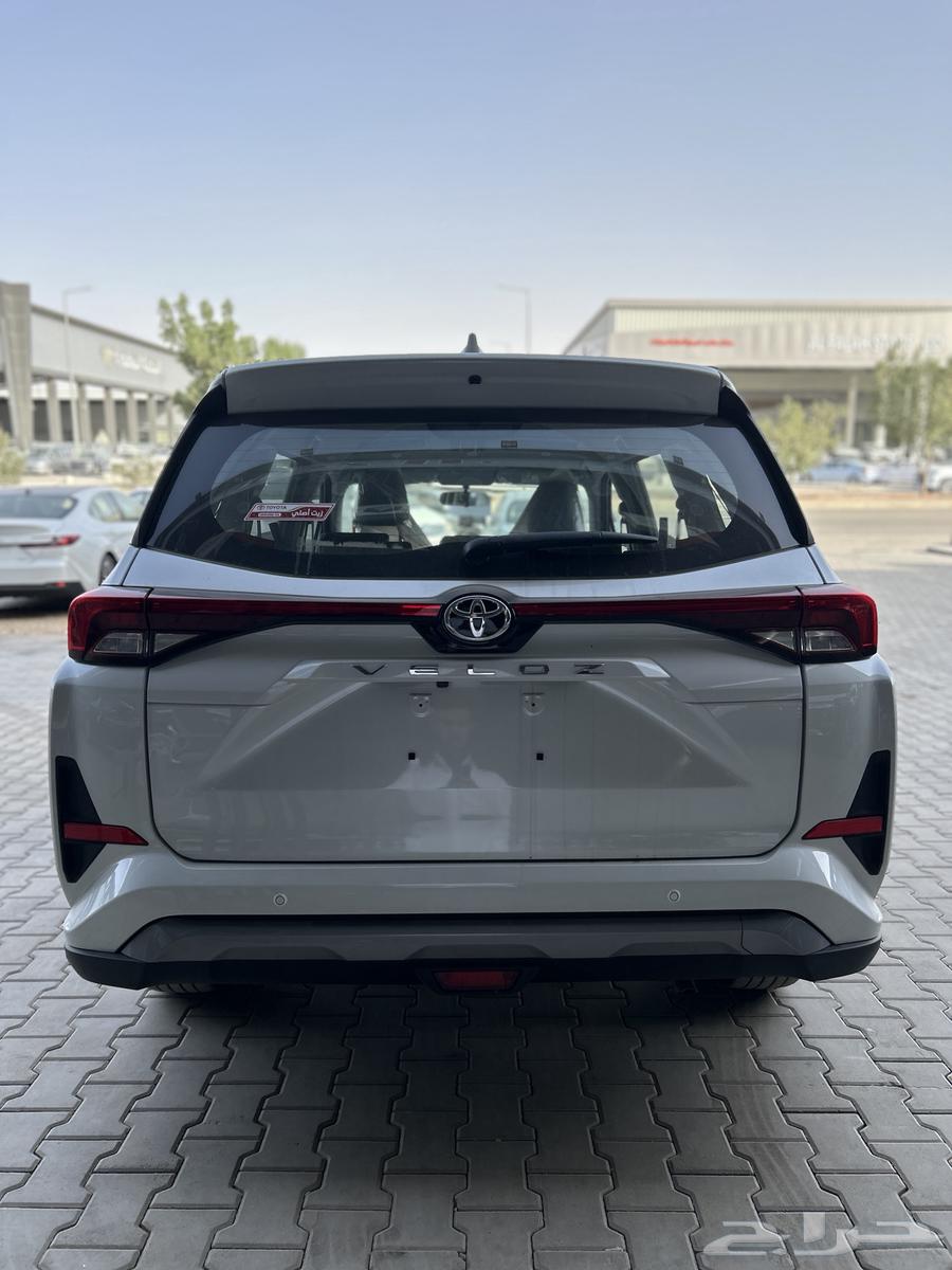 تويوتا فيلوز GLX بنزين فل كامل ابيض 74100 شامل الضريبة64541906400385114