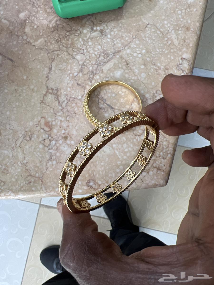 اسوارتين استيل بلاتينيوم الي له فيها نظر64395978924418111