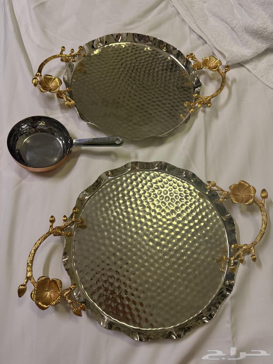 Various items64396212895361110