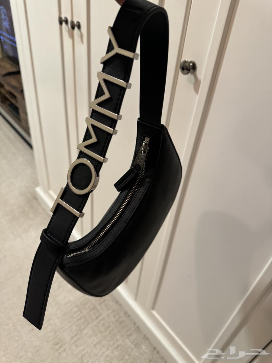 شنطة تومي64394923781889113