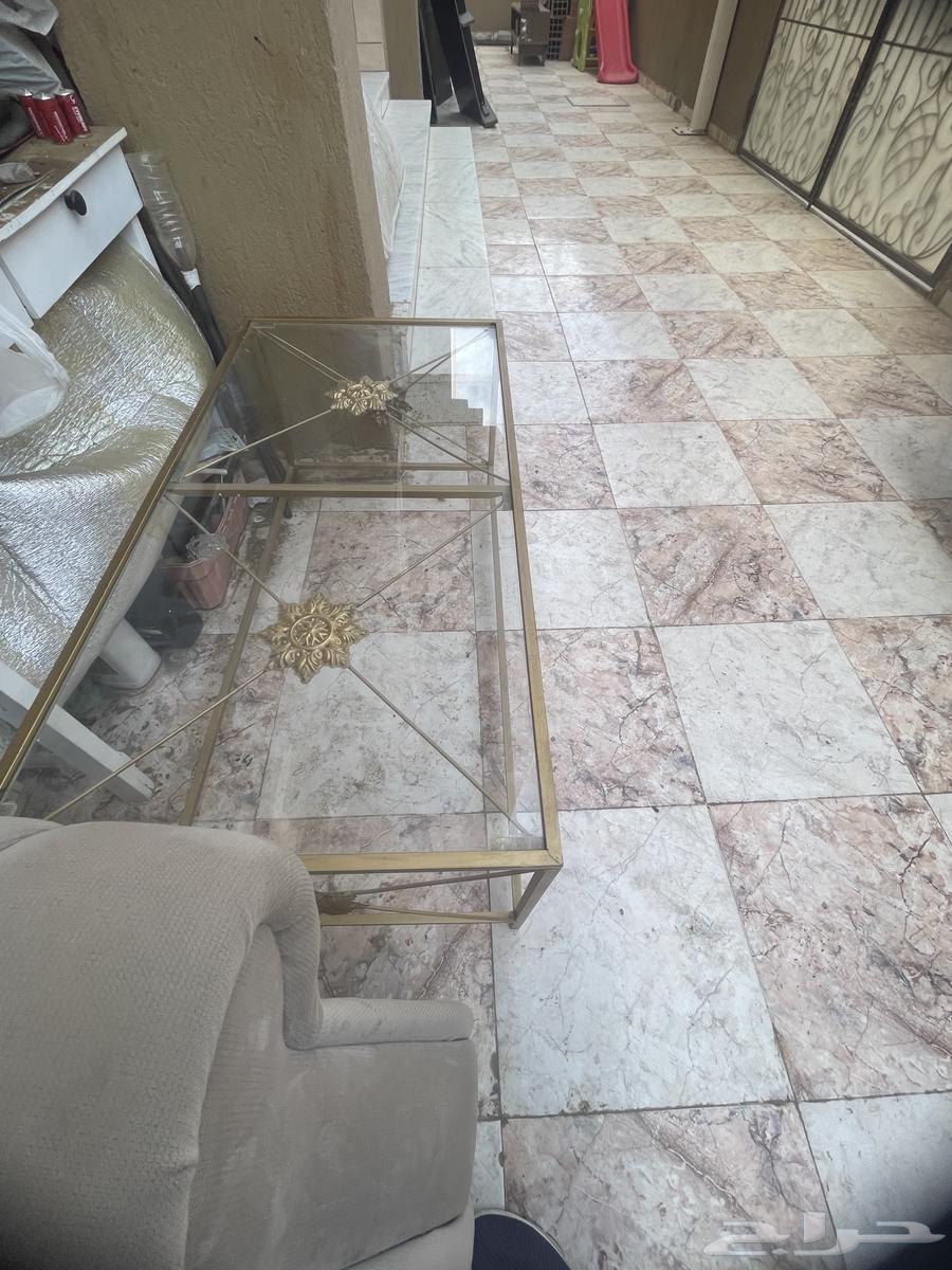 كنب وطاولات للبيع64396393714179111