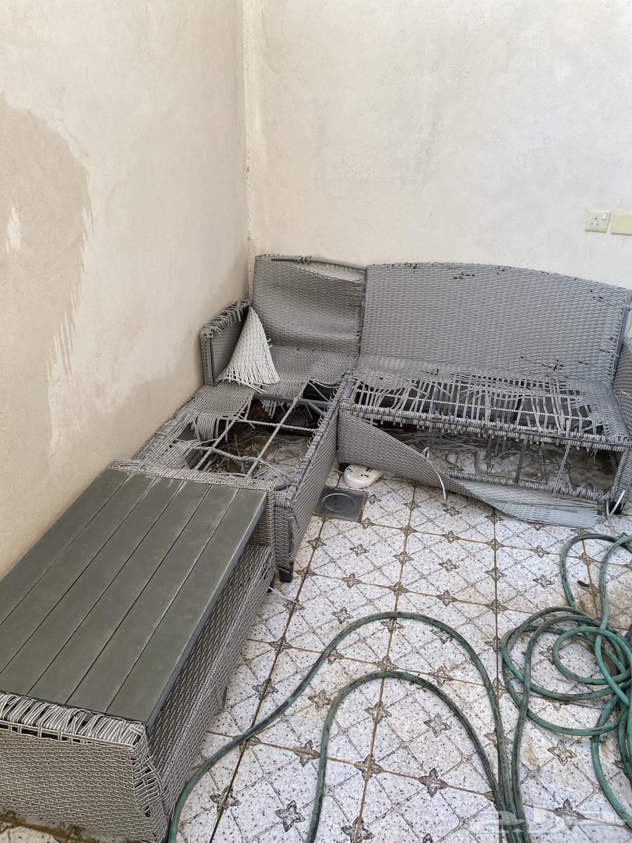 للبيع مكنسة وجلسة خارجية وقفص طيور وعربية64396006589059114