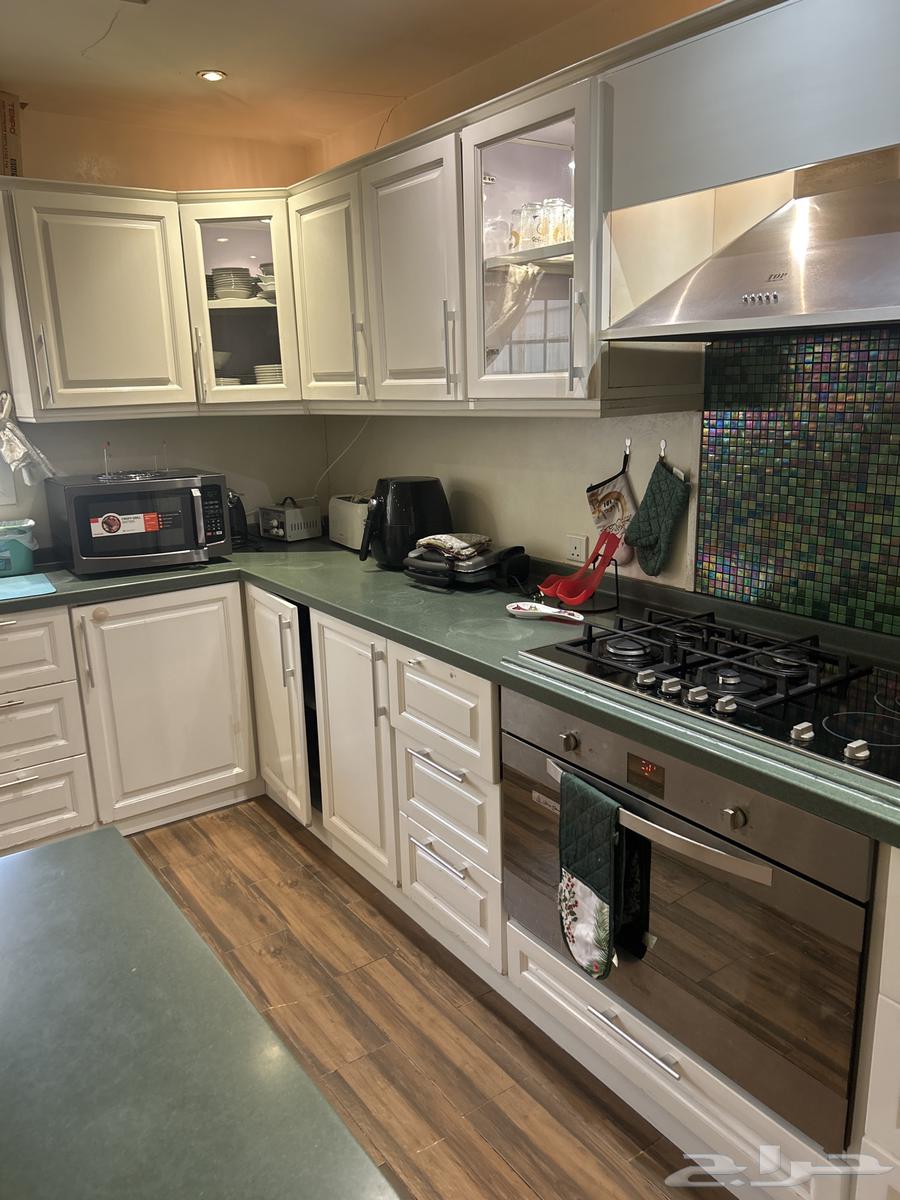 مطبخ ألمونيوم داخلي وخشب خارجي مستخدم64398686938499111