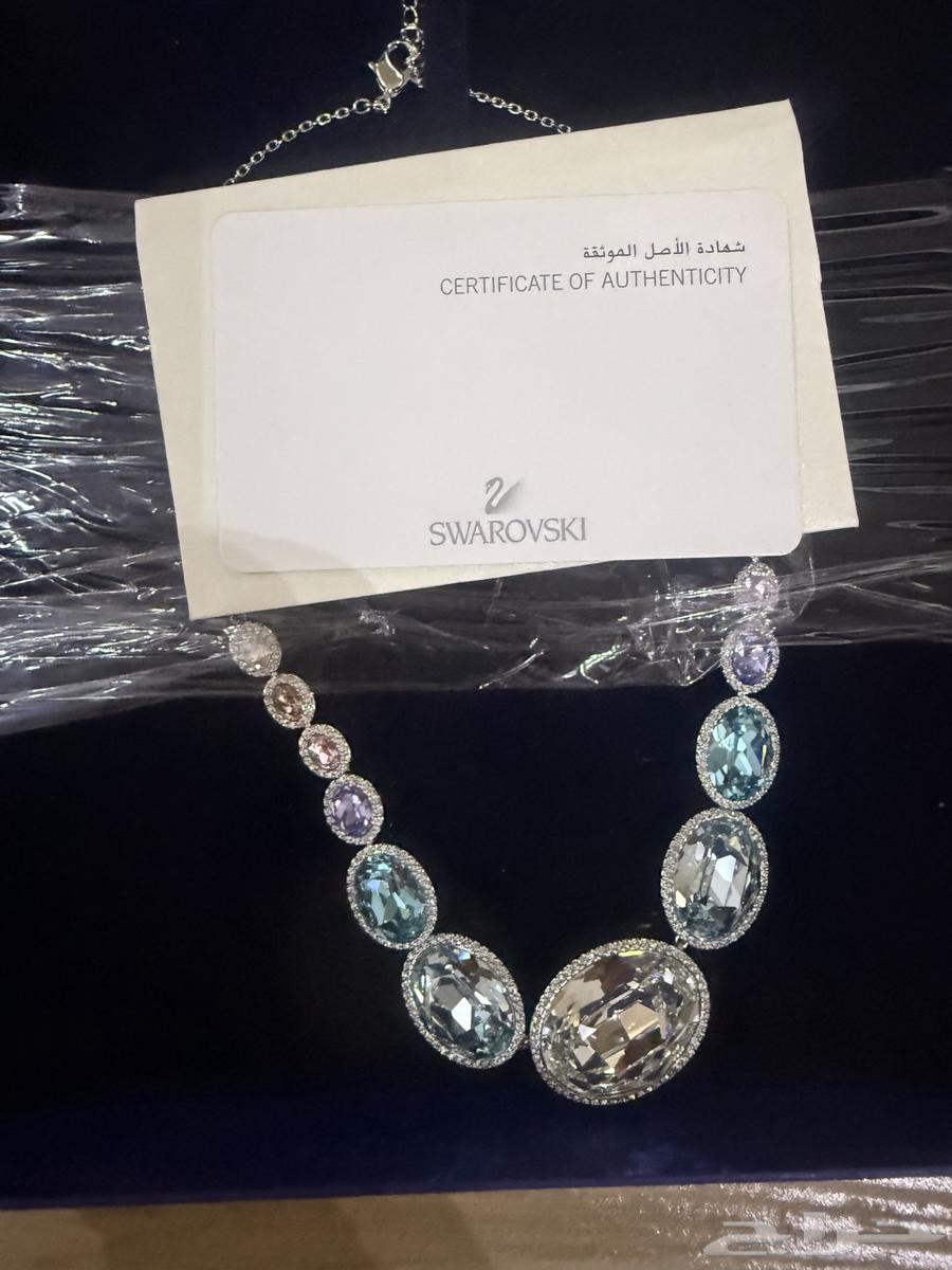 عقد سوارفيسكي اصلي جديد لم يلبس مع الصمان64397907795458110