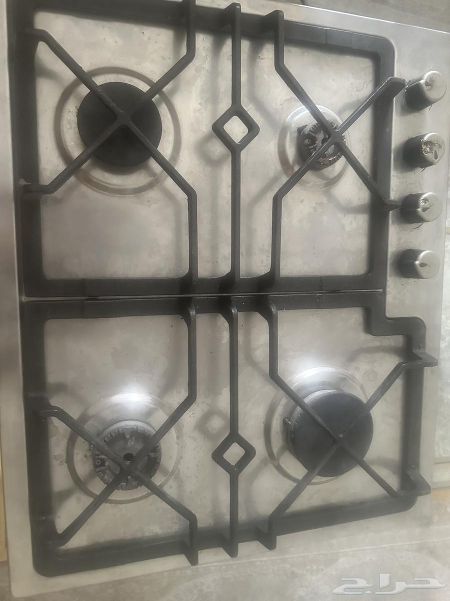 A working Turkish gas oven, but missing 2 racks64398032952963110