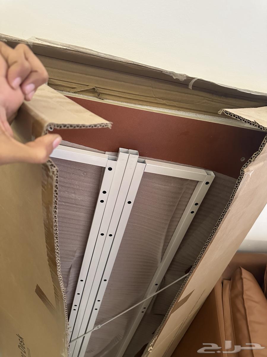 مكتب وعلاقه ملابس64396240349697113