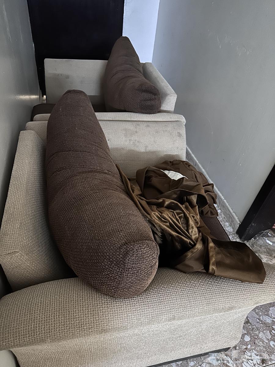 كنب بيج وبني متين64396741468547110