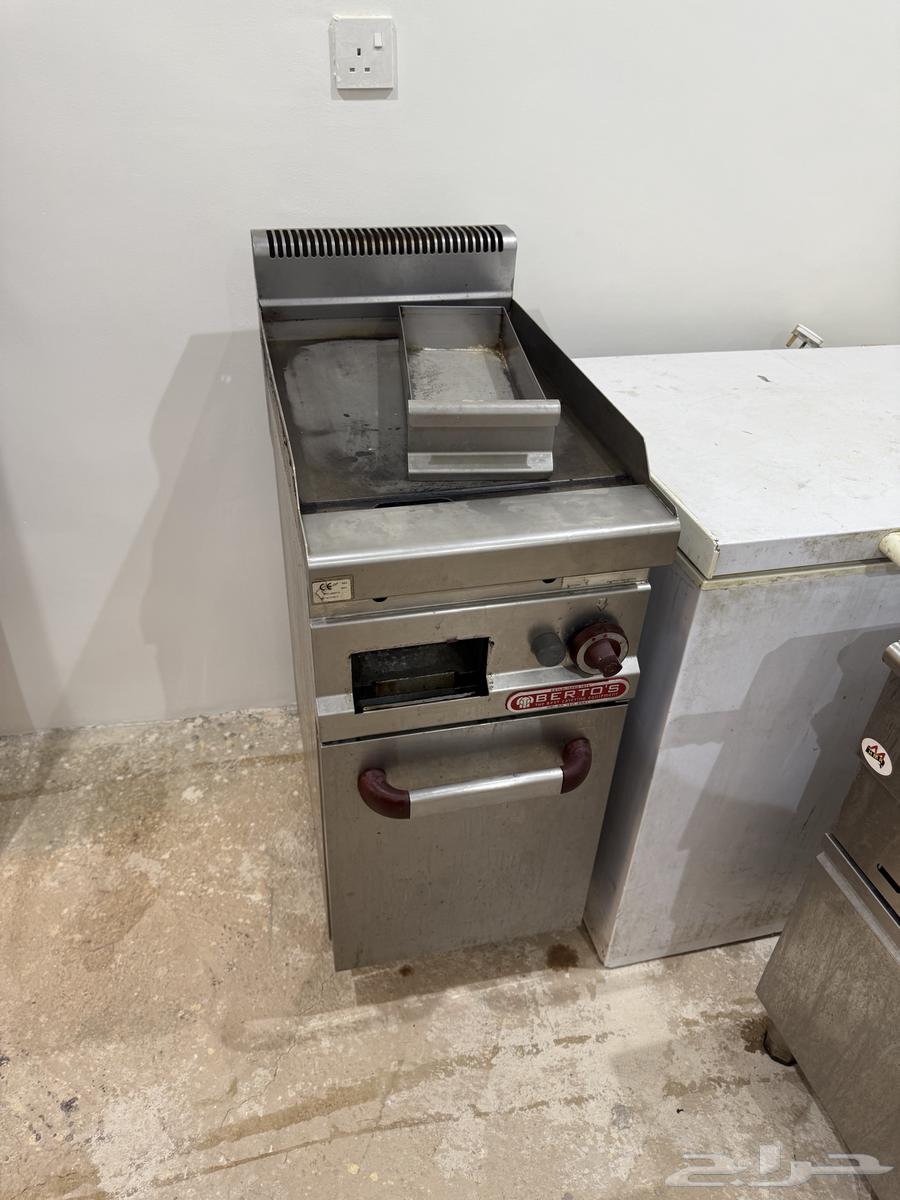 للبيع معدات مطعم64393128541955111