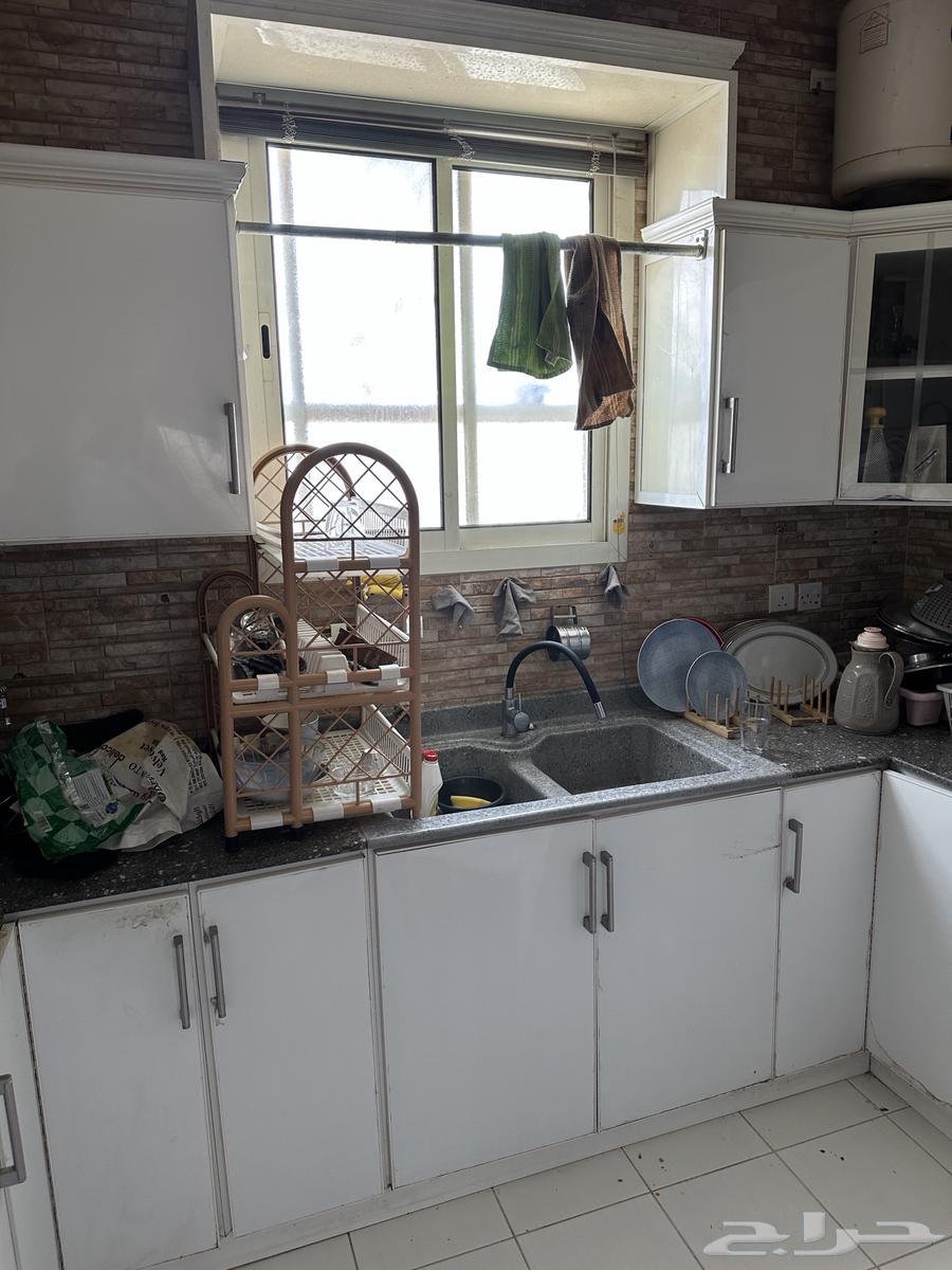 أثاث مستعل واستعمال نظيف كامل للبيع64396977261698113