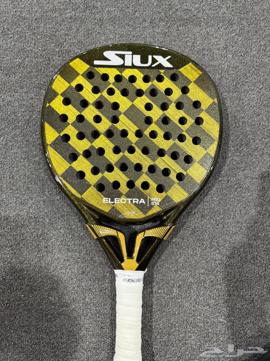 مضرب زيوكس 202564399926414851110