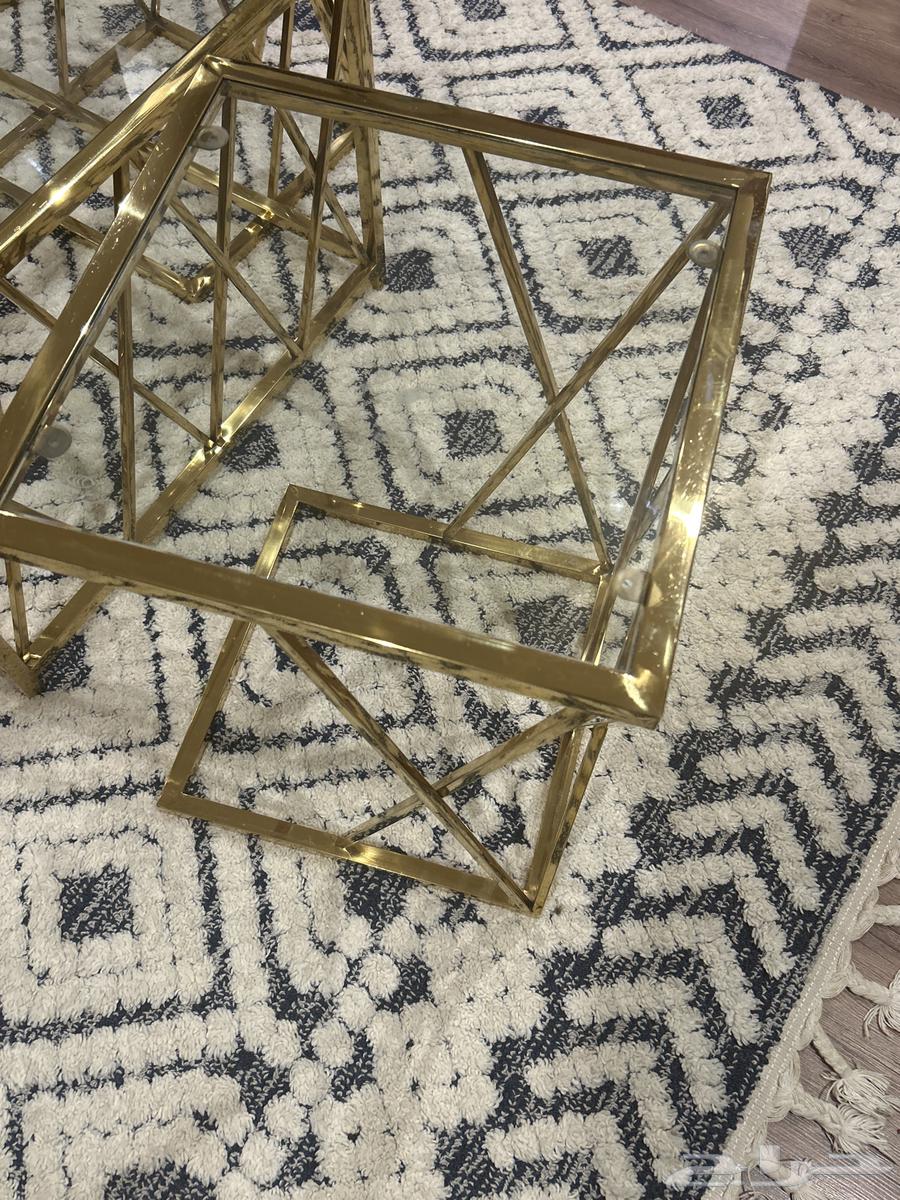 طاولات للبيع طاوله كبيره 6 خدمه64397907695106112