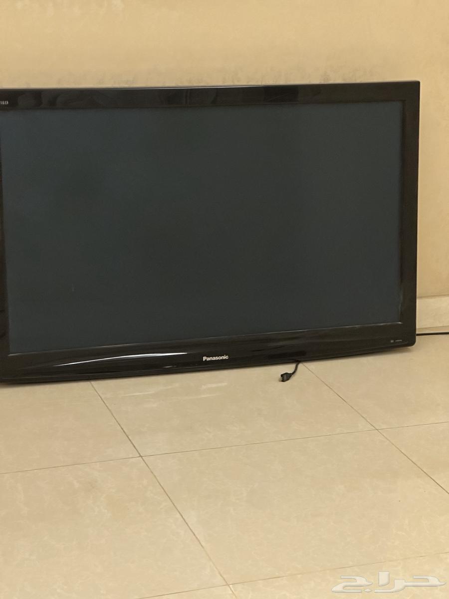 تلفزيون ودولاب قهوة64398575882755110