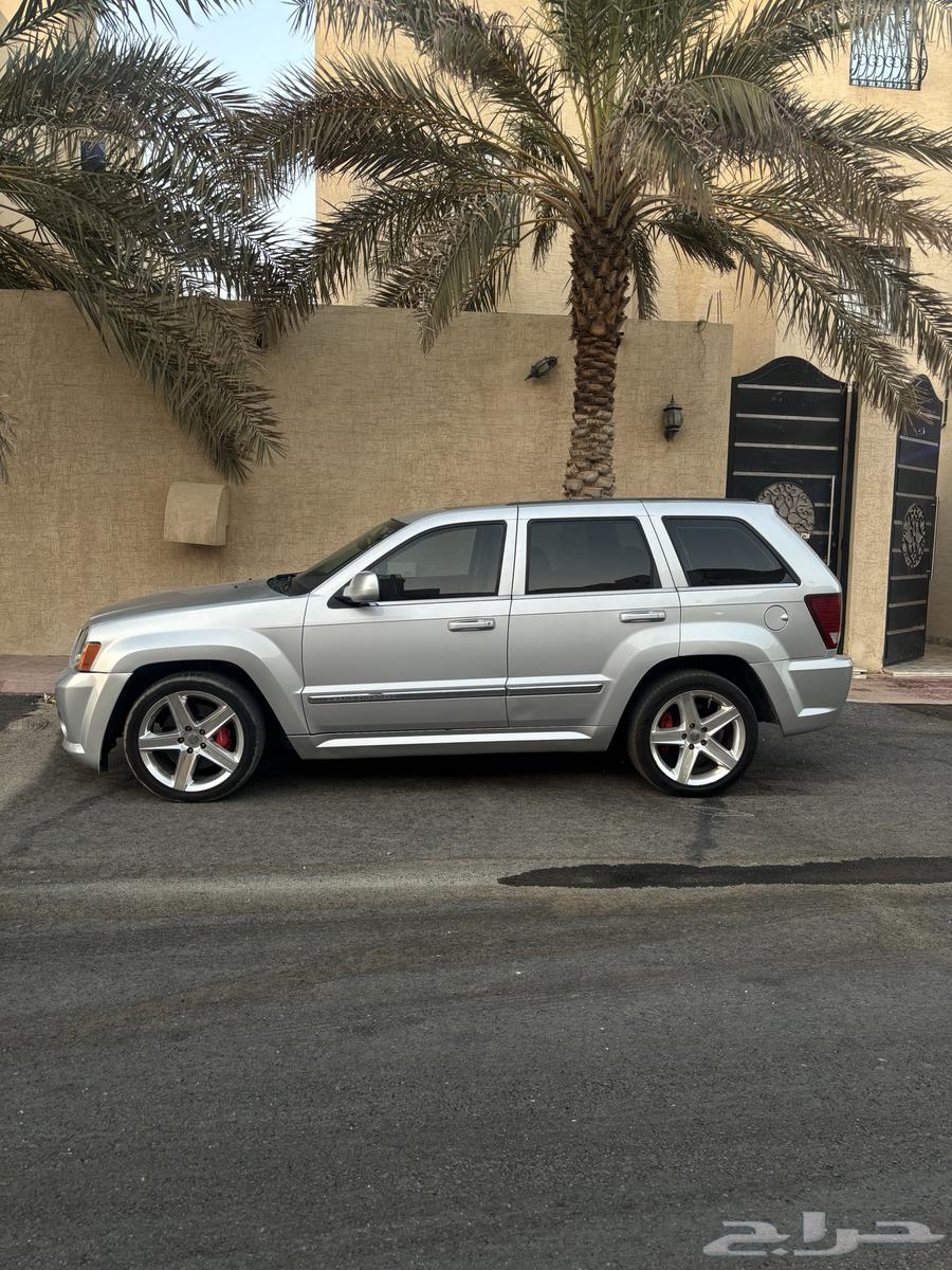 جيب جراند شيروكي SRT 201063618145209217111
