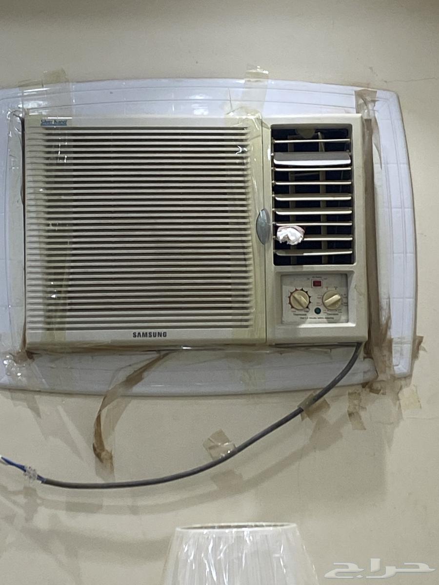 Air conditioners, serving tables, and service items64398506801795111