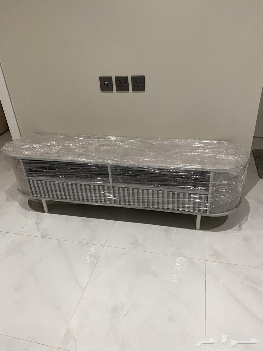 New plasma table for sale in Jeddah for 20064400148077313110