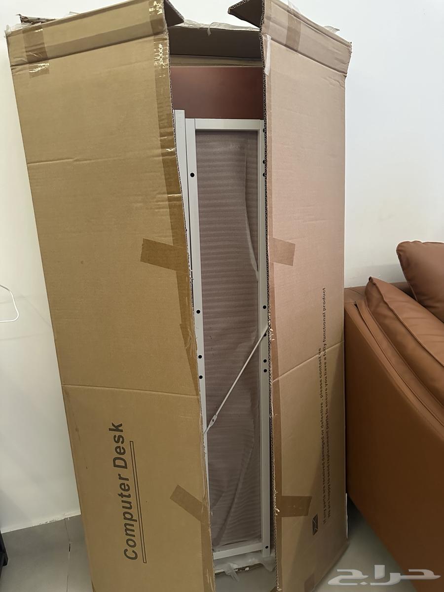 مكتب وعلاقه ملابس64396240349697114