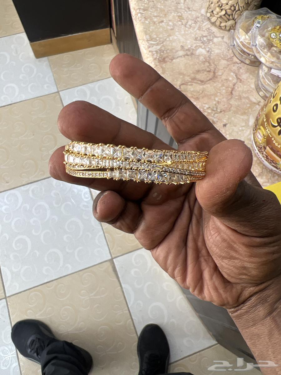 اسوارتين استيل بلاتينيوم الي له فيها نظر64395978924418110