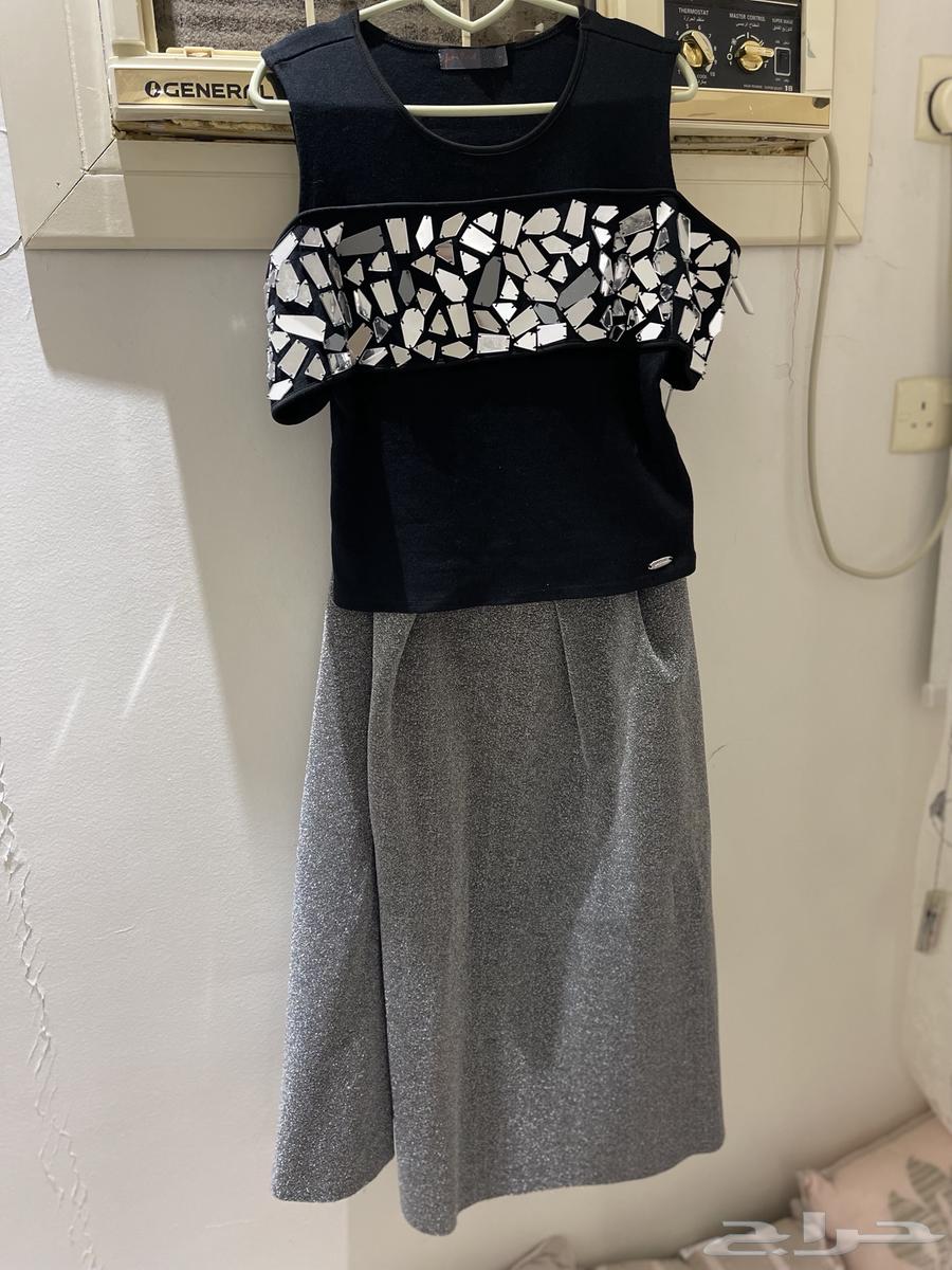 فستان مناسبات فخم من فيمي 9 البلوزة مقاسM والتنورة مقاس S64392525573122113