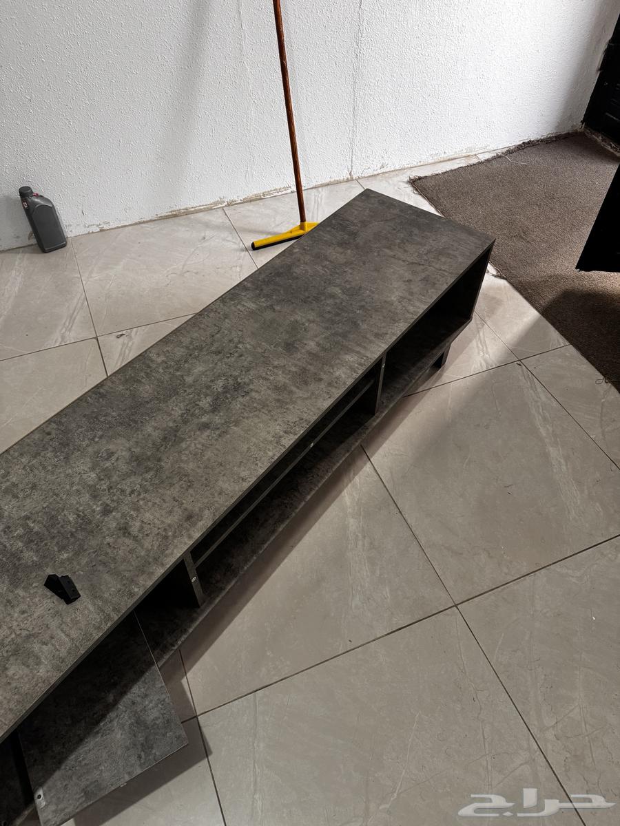 1.6-meter table in very good condition64396491748482112