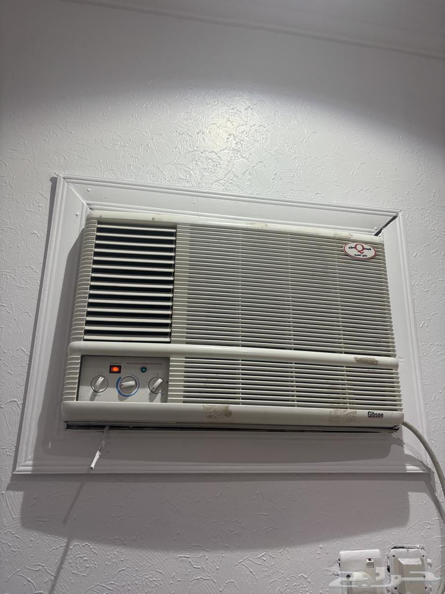 Old-type Gibson air conditioner64394441596674113