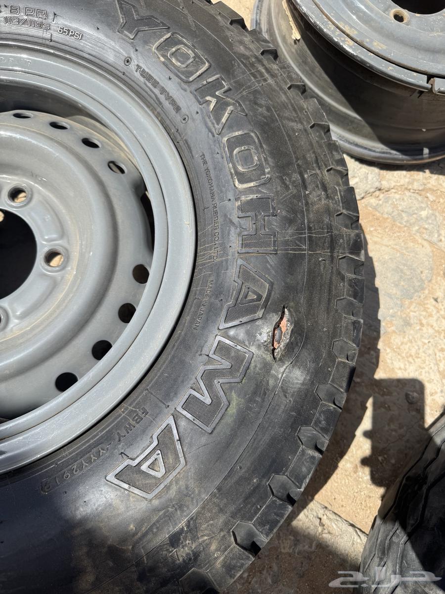 Genuine Jeep Wrangler Alloy Wheels, One Without Hubcaps64544608048001114