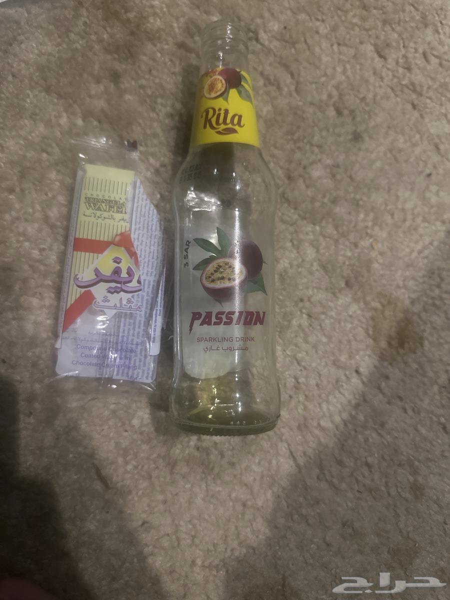 للبيع كيس ويفر و قاروره ريتا باشن فروت فاضيه64394317298435110