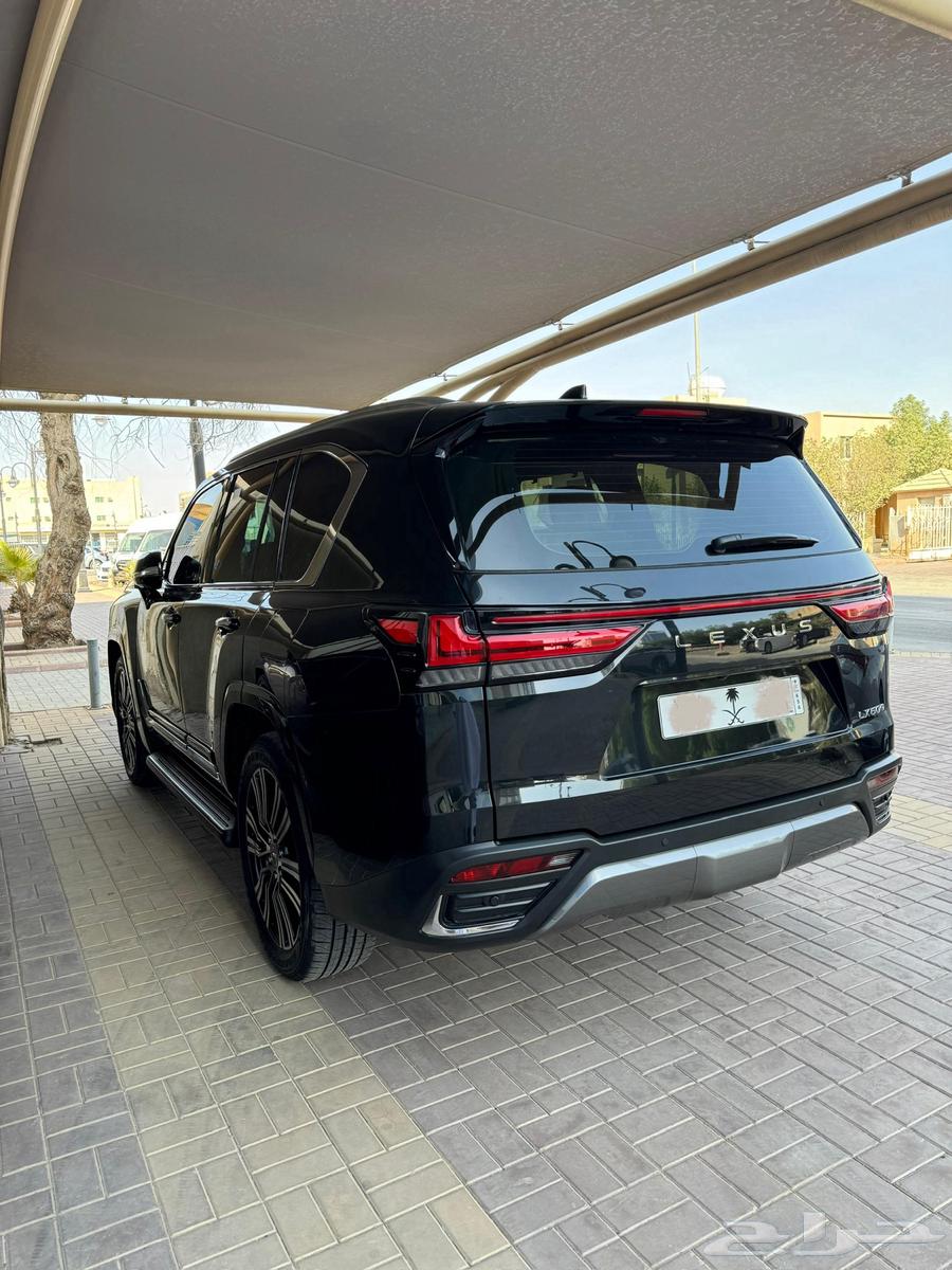 جيب لكزس LX 202564538499418114110