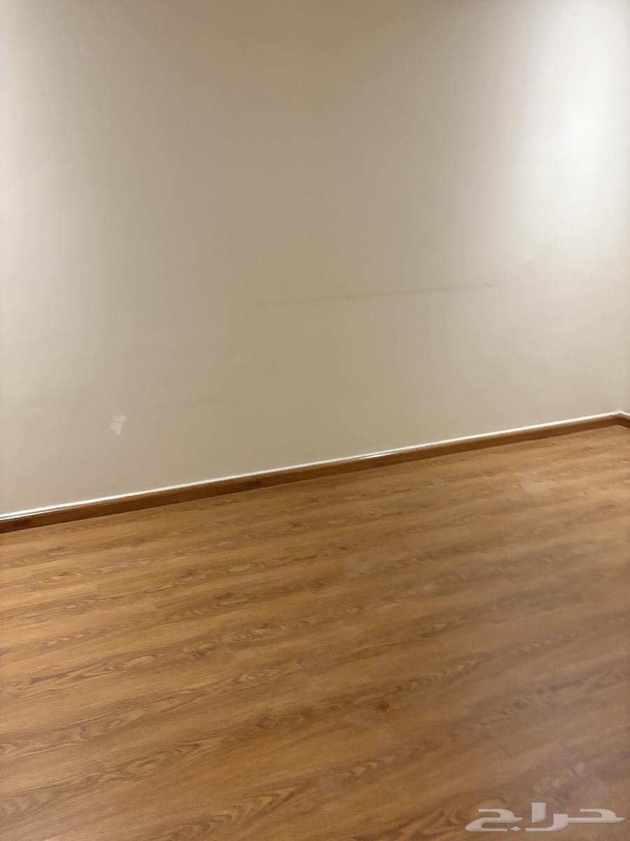 باركيه للبيع  نظيف جدا64400632629249110