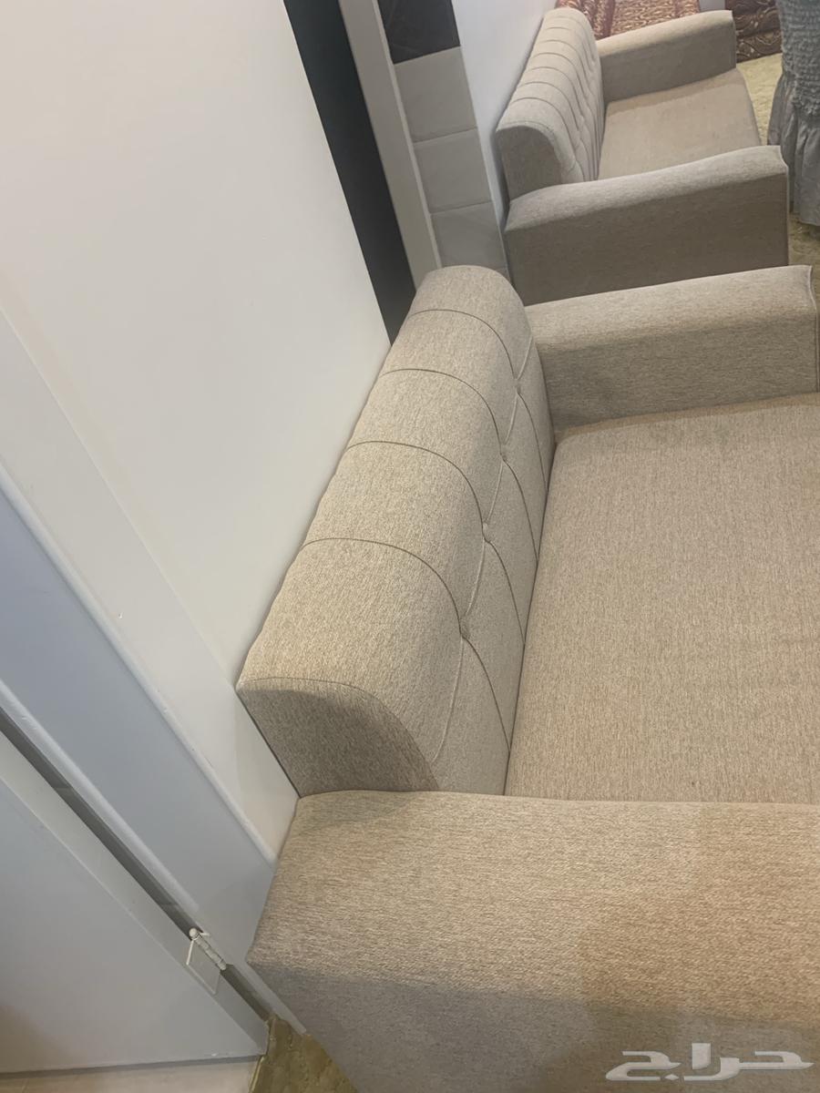 كنب 7 اشخاص   و كنب متصل احمر 3 زوايا تقريبا 6 4   ظهريات64397811148033110