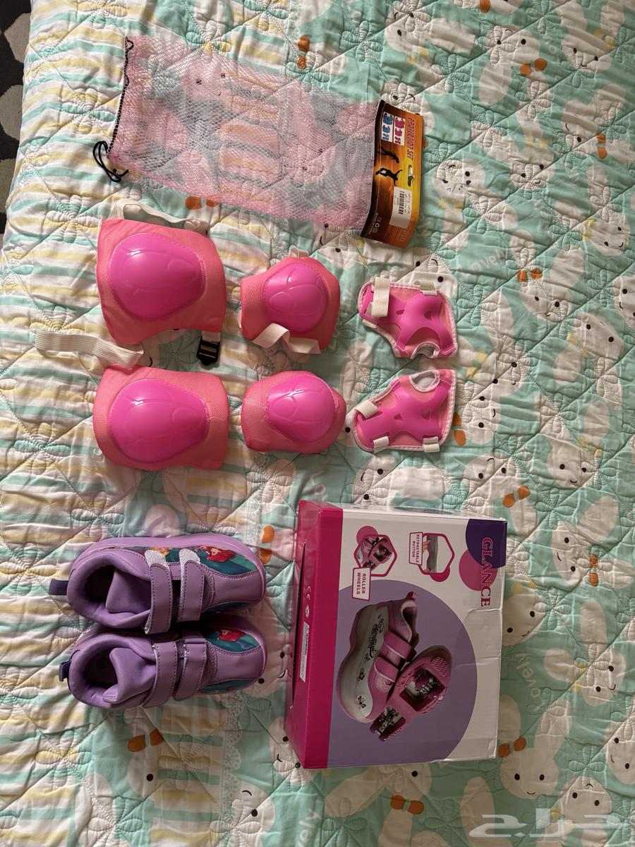 زلاجات مع ملحقاتها جديده64399022570883113