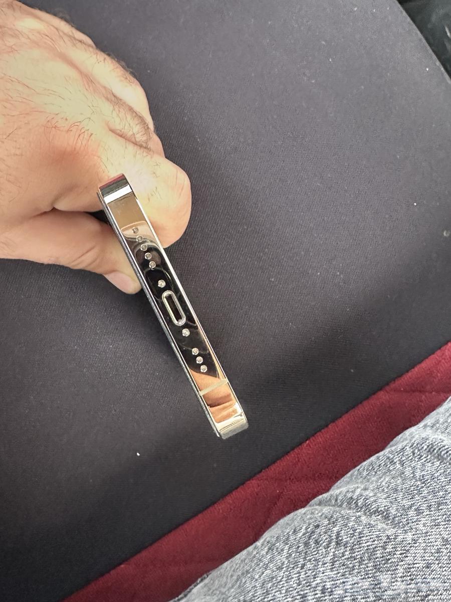 ايفون 13 برو64398437763202113