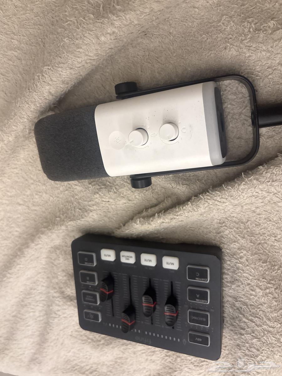 للبيع مايك ومكسر fififne64392730889347110