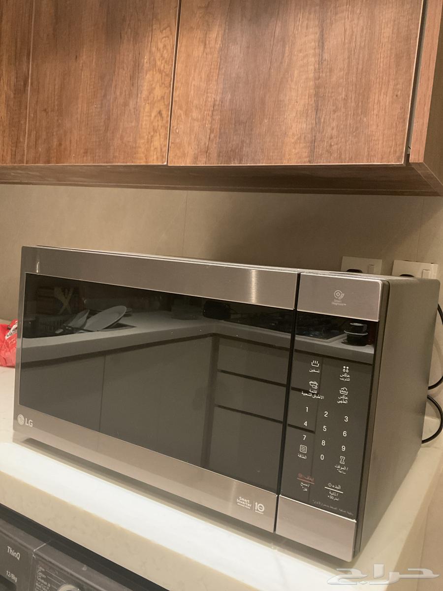 LG microwave, new, used for one day64393389848323110