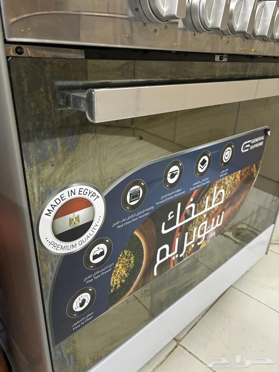 غاز مع فرن جديد جدا إستعمال اربعه شهور63619551767682113