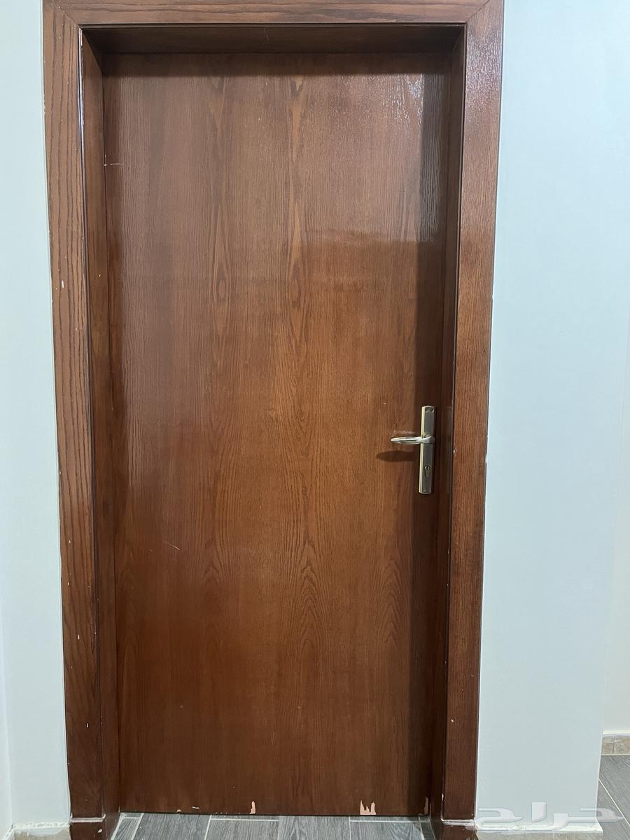 9 doors, 6 of them with frames and only WhatsApp for communication64398215050883114