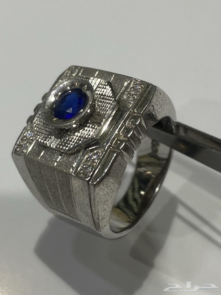 خاتم فضه إيطالي راقي وفخم بفص ياقوت ازرق ومرصع بزركون64394813754753113