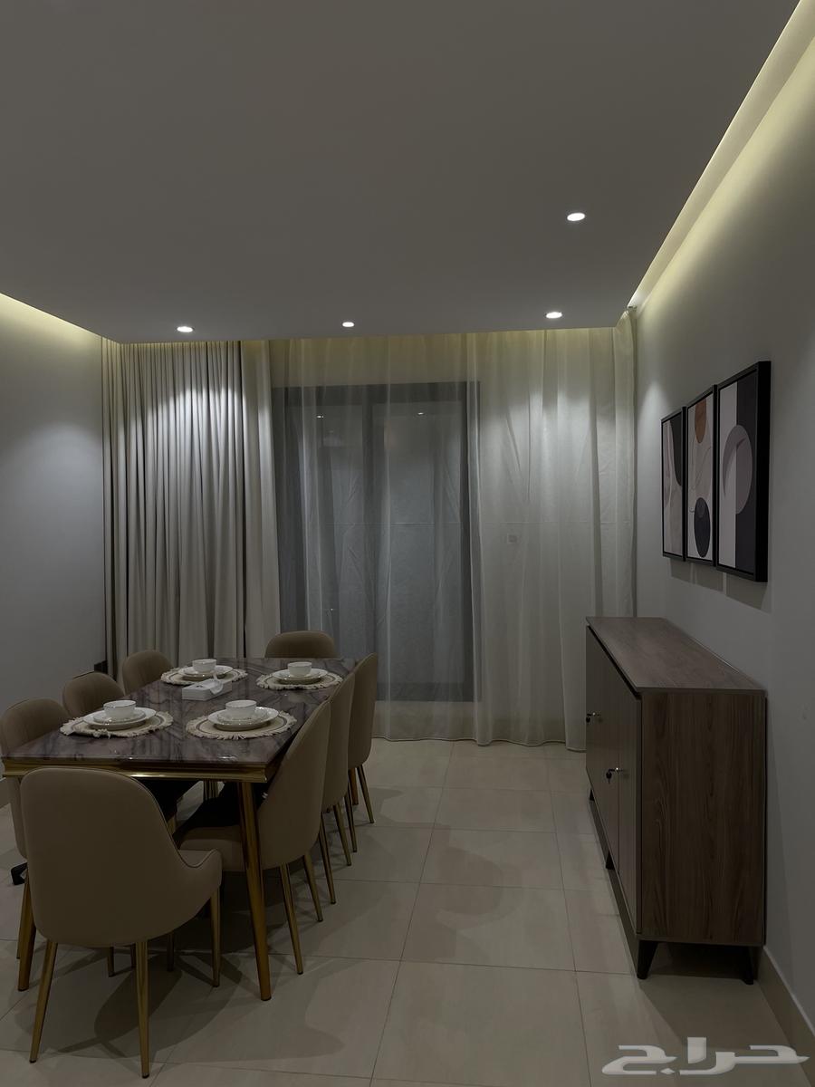 New dining table64398799873155112