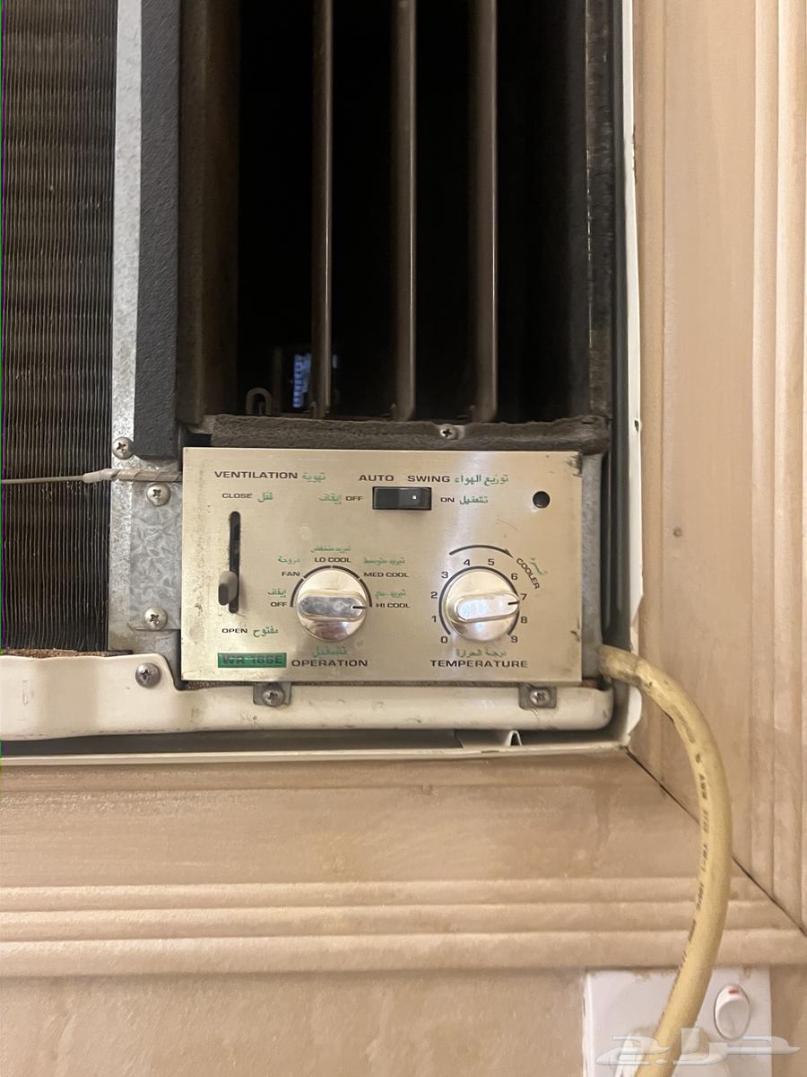 للبيع مكيفات مستبيشي نظيفة جدا64394923678338112