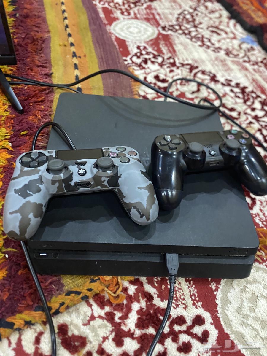 سوني 4 سلم مع يدتين نضيف وشغال مافيه اي مشكله64399898474881110