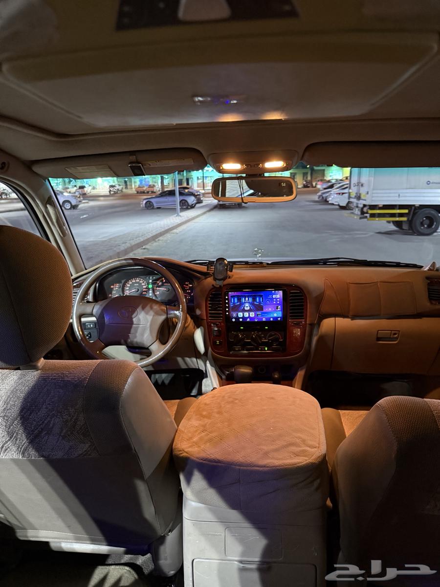 جيب لاند كروزر 200263618079143938111