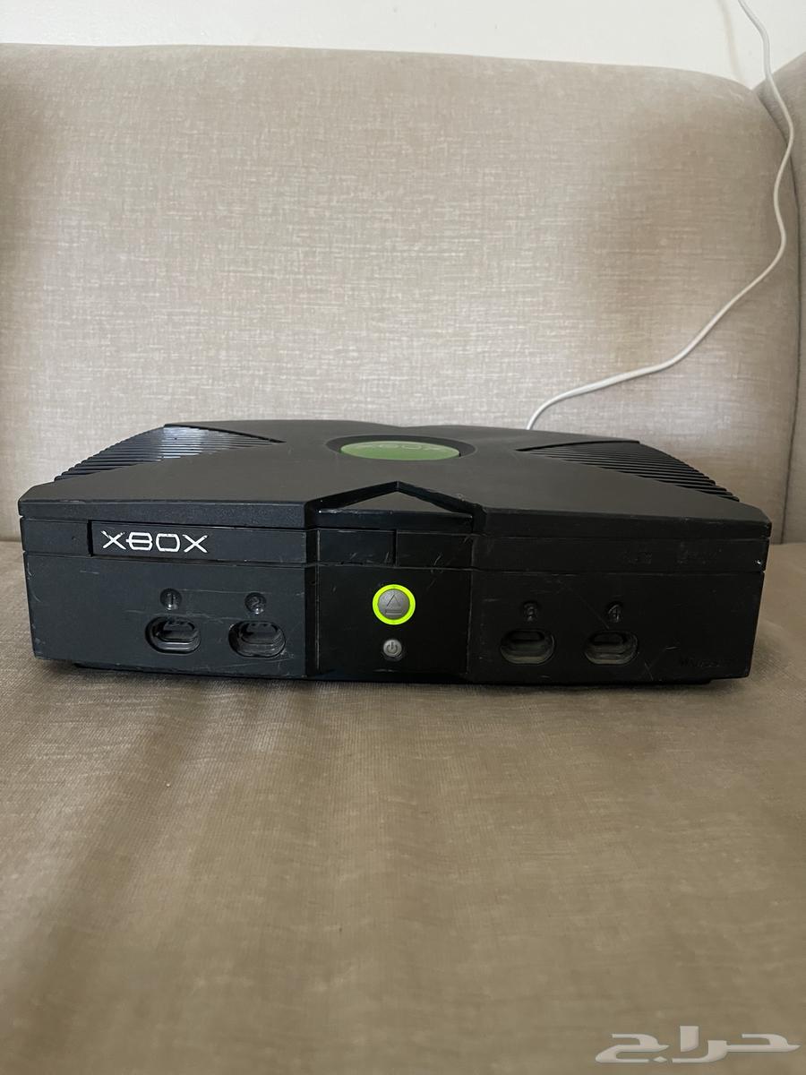 Old Microsoft Xbox 200164398395881602110