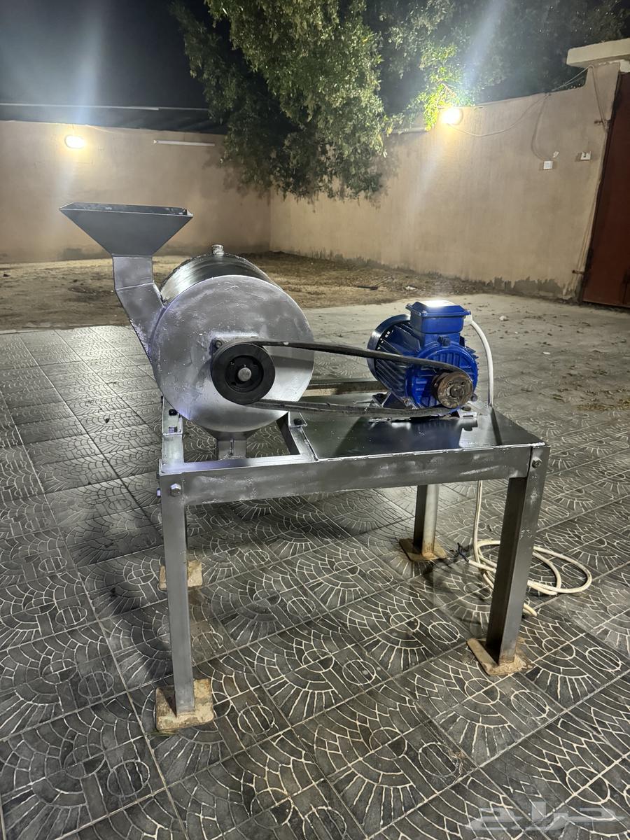 كسارة (طاحونه ) حجر تطحن بودره64539882331267110