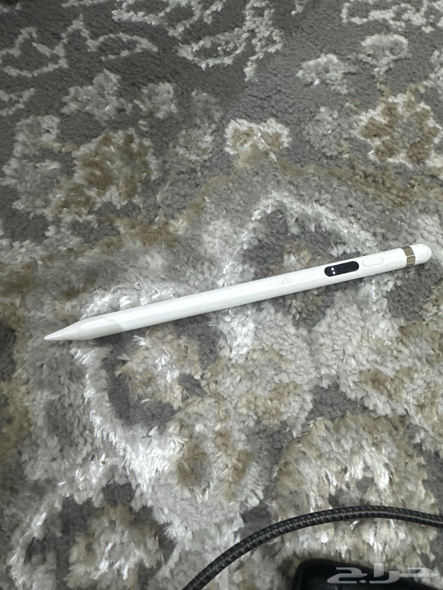 قلم هواوي ممتاز مع شاحنه لم يتستخدم كثيرا64393389879683110