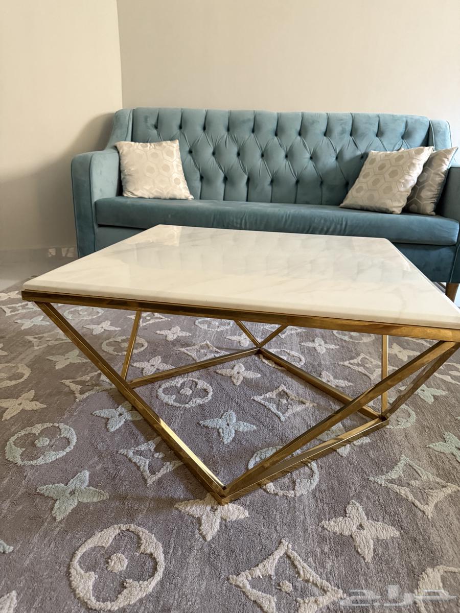 كنب 7 نفر مع طاولات ذهبي استيل64398673048578112