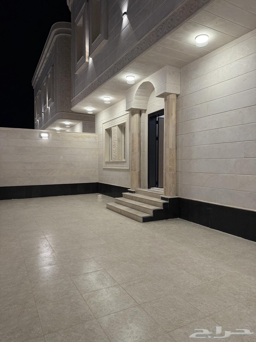 دور وملحق للبيع جديد حي العزيزية63613882323586111