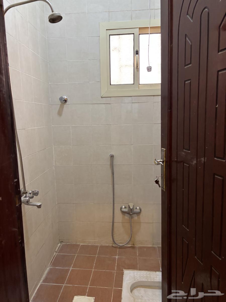 For sale, a rear ground floor apartment, ownership, Tabuk, Al-Rayyan neighborhood, 350 thousand63614094062209114